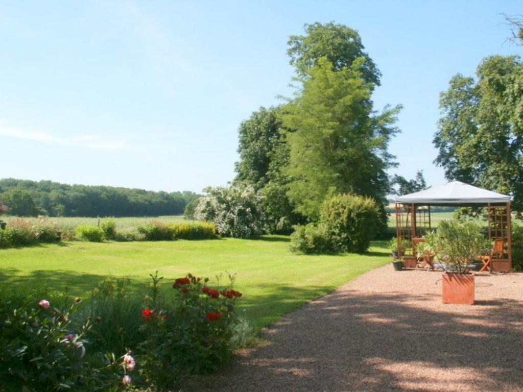 Chambres D'Hotes - Domaine Des Perrieres Crux-la-Ville Buitenkant foto